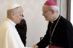 Bīskaps &Scaron;neiders: Nopietna Vatikāna konfrontācija ar FSSPX iezīmētu &ldquo;modernisma projekta beigu sākumu&rdquo;.
