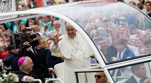 Francisks, migrācijas krīze un kolonizācija