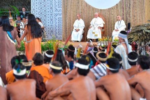 Mīļie kardināli un bīskapi, vai jūs tie&scaron;ām gribat &scaron;ādu Baznīcu? Pāvesta Franciska Amazones Baznīca
