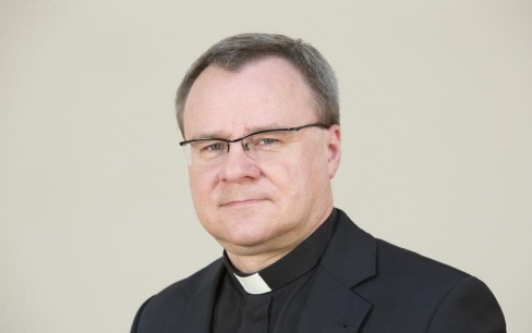 Cerība stiprāka nekā trauma. Vai priesteris drīkstēja stāstīt mazajam Jēkabam par nāvi?