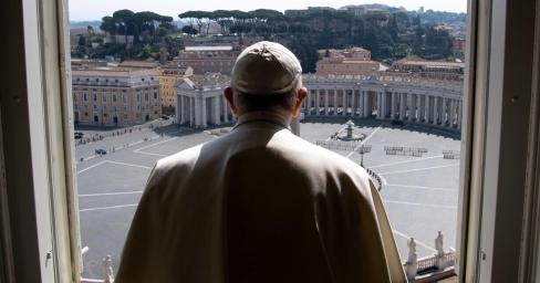Arī pāvesta Bergolio fani nostājas pret viņu. Pontifikāts rietā