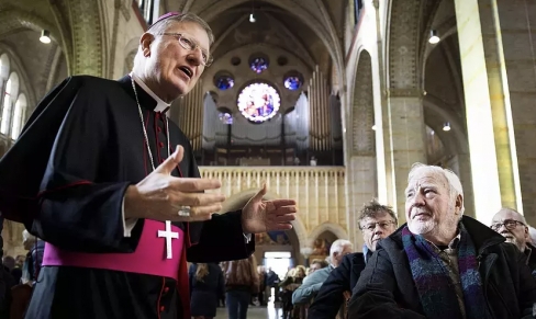 Amsterdamas bīskaps: “Nīderlandē sekularizācijas tendence ir stipra, bet Svētais Gars darbojas. Mēs nevaram izgudrot jaunu ticību.”